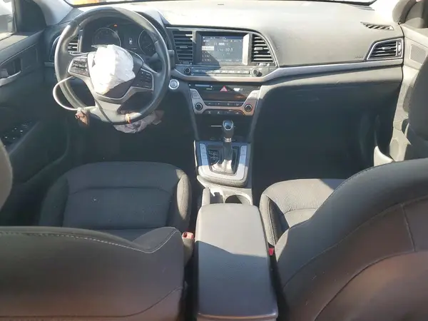 5NPD84LF9JH281821 2018 HYUNDAI ELANTRA - Image 8