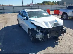 5NPD84LF9JH282712 2018 HYUNDAI ELANTRA