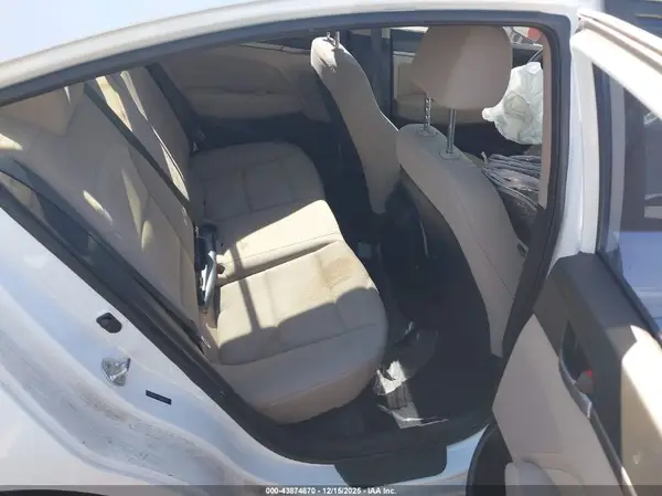 5NPD84LF9JH282712 2018 HYUNDAI ELANTRA - Image 8