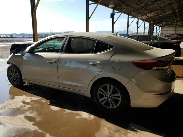 5NPD84LF9JH284251 2018 HYUNDAI ELANTRA - Image 2