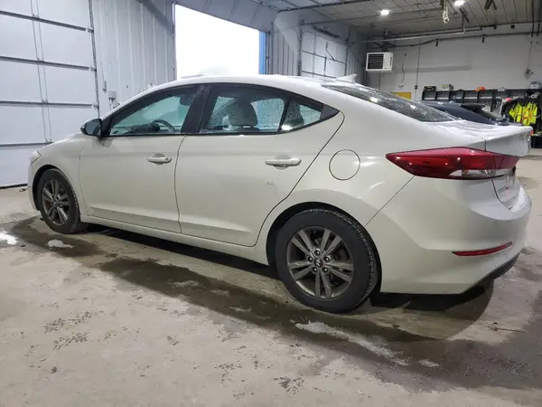 5NPD84LF9JH285352 2018 HYUNDAI ELANTRA - Image 2