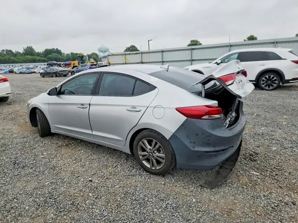 5NPD84LF9JH286470 2018 HYUNDAI ELANTRA - Image 2