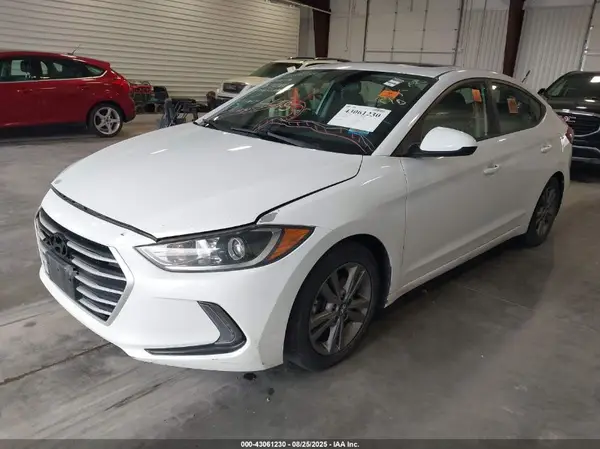 5NPD84LF9JH287800 2018 HYUNDAI ELANTRA - Image 2