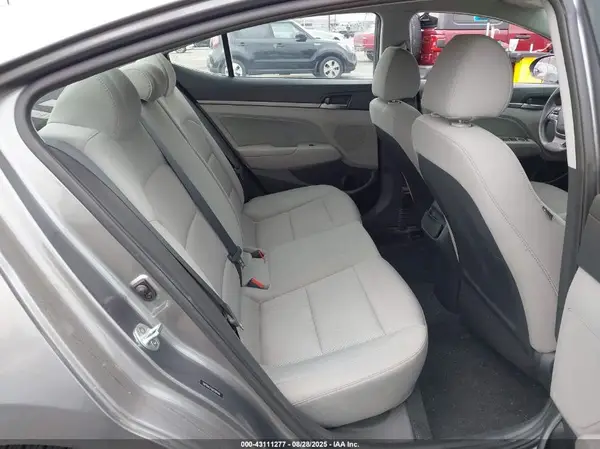 5NPD84LF9JH288946 2018 HYUNDAI ELANTRA - Image 8