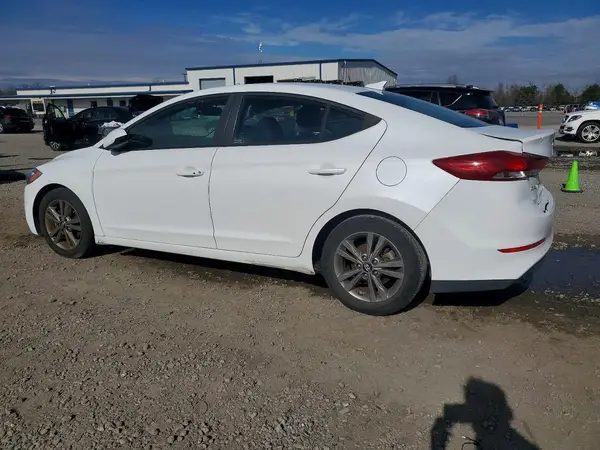5NPD84LF9JH291121 2018 HYUNDAI ELANTRA - Image 2
