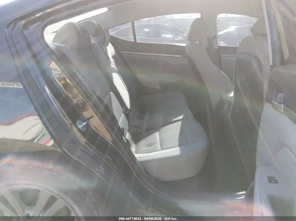 5NPD84LF9JH292124 2018 HYUNDAI ELANTRA - Image 8