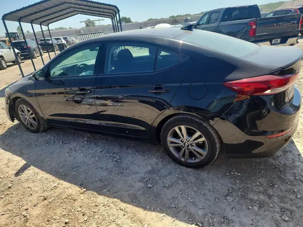 5NPD84LF9JH292611 2018 HYUNDAI ELANTRA - Image 2