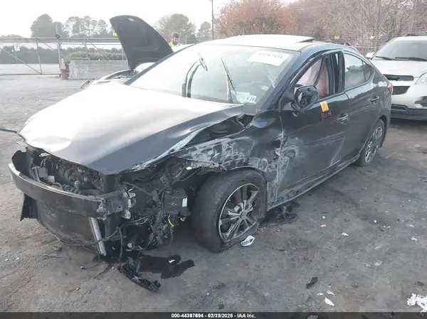 5NPD84LF9JH292902 2018 HYUNDAI ELANTRA - Image 2