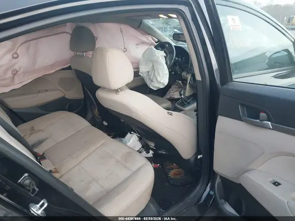 5NPD84LF9JH292902 2018 HYUNDAI ELANTRA - Image 8