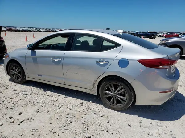 5NPD84LF9JH293404 2018 HYUNDAI ELANTRA - Image 2