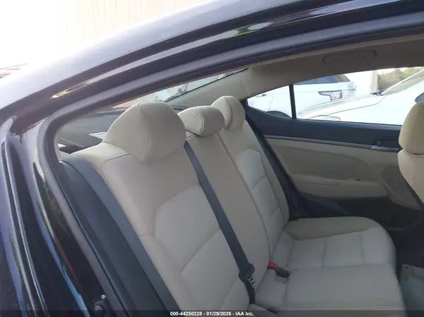 5NPD84LF9JH293676 2018 HYUNDAI ELANTRA - Image 8