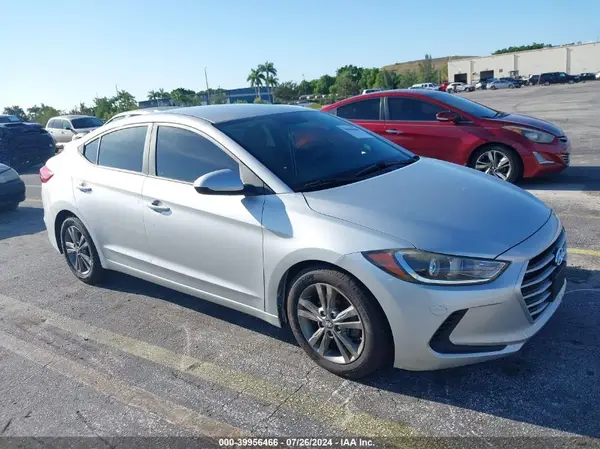 5NPD84LF9JH294794 2018 HYUNDAI ELANTRA - Image 1