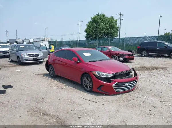 5NPD84LF9JH295198 2018 HYUNDAI ELANTRA - Image 1