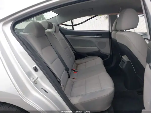 5NPD84LF9JH295637 2018 HYUNDAI ELANTRA - Image 8