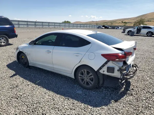 5NPD84LF9JH296996 2018 HYUNDAI ELANTRA - Image 2
