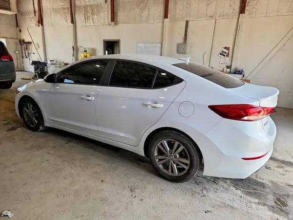 5NPD84LF9JH298750 2018 HYUNDAI ELANTRA - Image 2