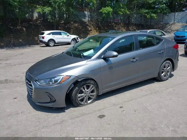 5NPD84LF9JH300142 2018 HYUNDAI ELANTRA - Image 2