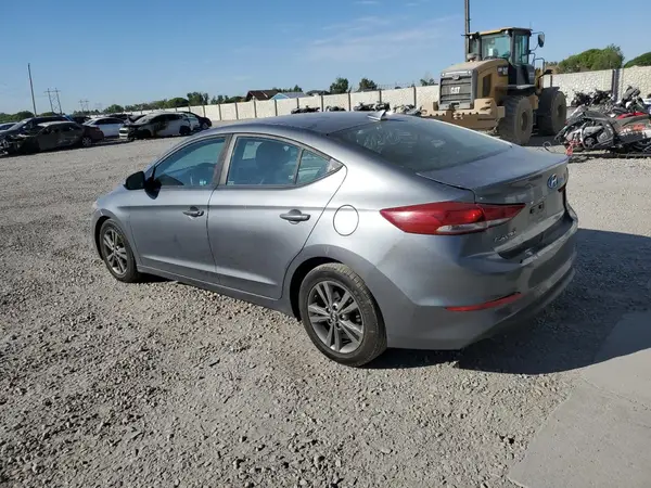 5NPD84LF9JH300786 2018 HYUNDAI ELANTRA - Image 2