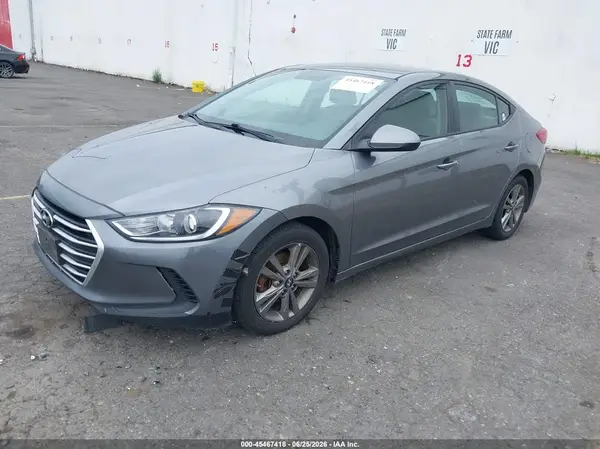 5NPD84LF9JH300822 2018 HYUNDAI ELANTRA - Image 2