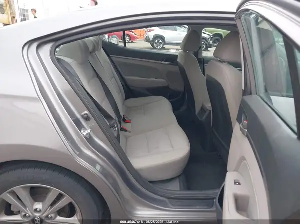 5NPD84LF9JH300822 2018 HYUNDAI ELANTRA - Image 8