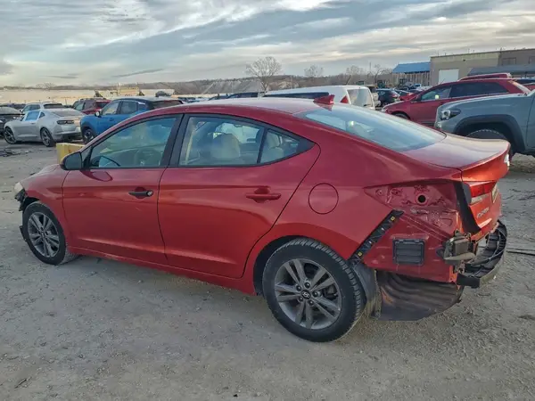 5NPD84LF9JH301453 2018 HYUNDAI ELANTRA - Image 2