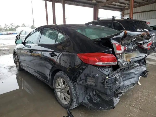 5NPD84LF9JH303459 2018 HYUNDAI ELANTRA - Image 2