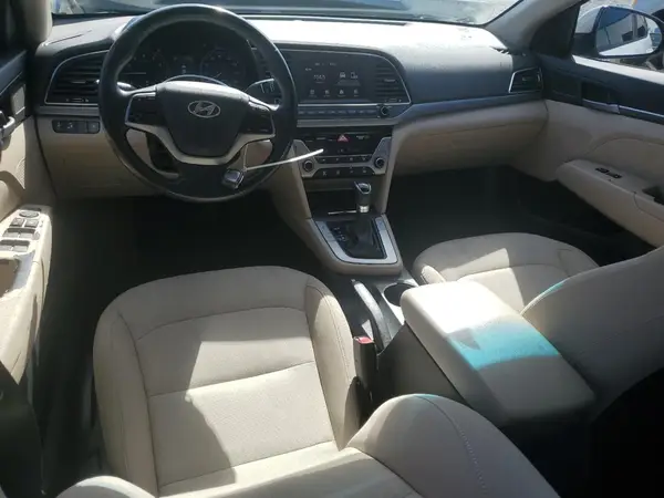 5NPD84LF9JH305549 2018 HYUNDAI ELANTRA - Image 8