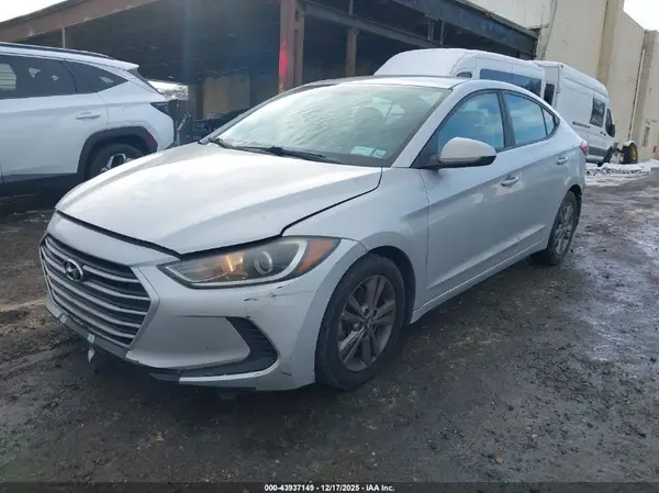 5NPD84LF9JH308743 2018 HYUNDAI ELANTRA - Image 2