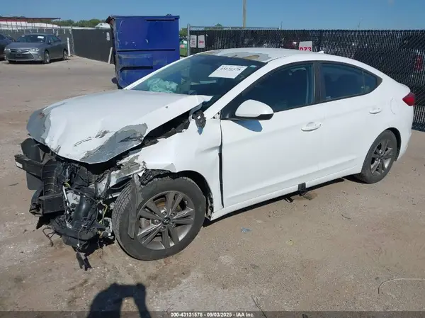 5NPD84LF9JH309200 2018 HYUNDAI ELANTRA - Image 2