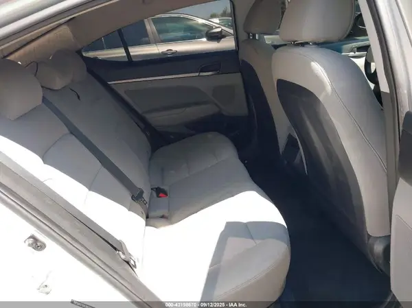 5NPD84LF9JH309312 2018 HYUNDAI ELANTRA - Image 8