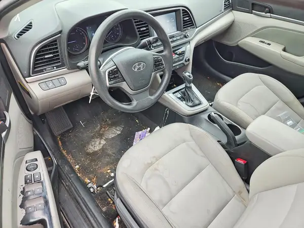 5NPD84LF9JH309374 2018 HYUNDAI ELANTRA - Image 8