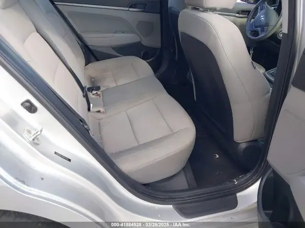 5NPD84LF9JH310265 2018 HYUNDAI ELANTRA - Image 8