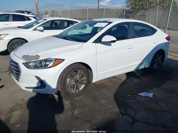 5NPD84LF9JH313408 2018 HYUNDAI ELANTRA - Image 2