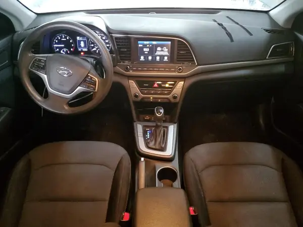 5NPD84LF9JH313666 2018 HYUNDAI ELANTRA - Image 8
