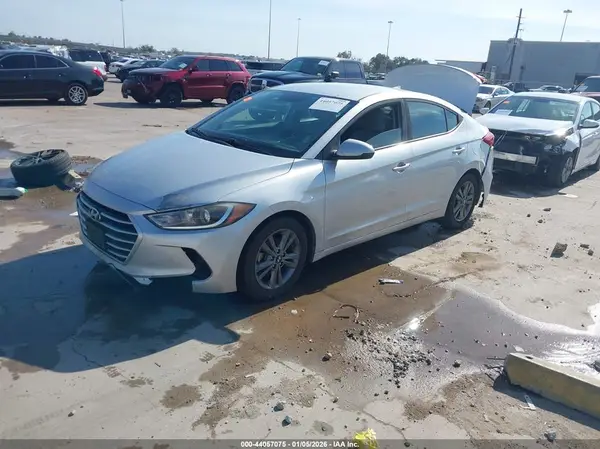 5NPD84LF9JH314946 2018 HYUNDAI ELANTRA - Image 2