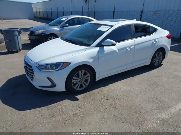 5NPD84LF9JH317202 2018 HYUNDAI ELANTRA - Image 2