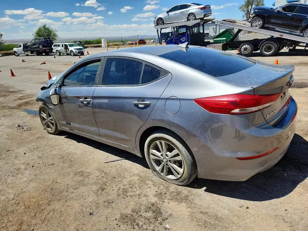 5NPD84LF9JH317300 2018 HYUNDAI ELANTRA - Image 2
