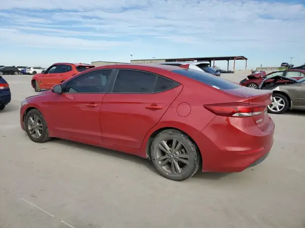 5NPD84LF9JH318852 2018 HYUNDAI ELANTRA - Image 2