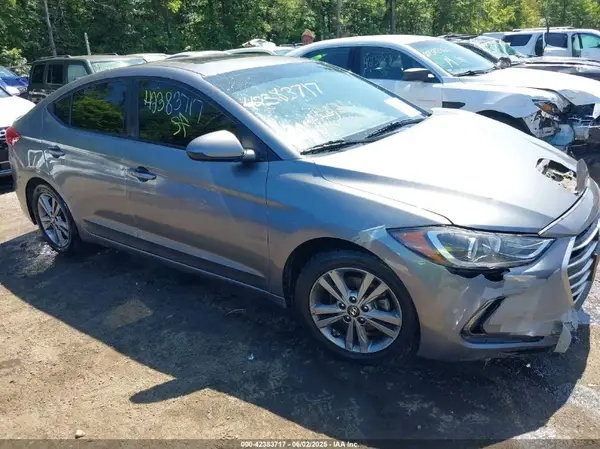 5NPD84LF9JH319256 2018 HYUNDAI ELANTRA - Image 1