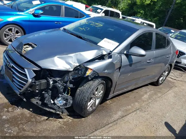 5NPD84LF9JH319256 2018 HYUNDAI ELANTRA - Image 2