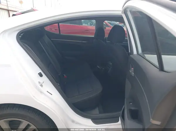 5NPD84LF9JH323176 2018 HYUNDAI ELANTRA - Image 8