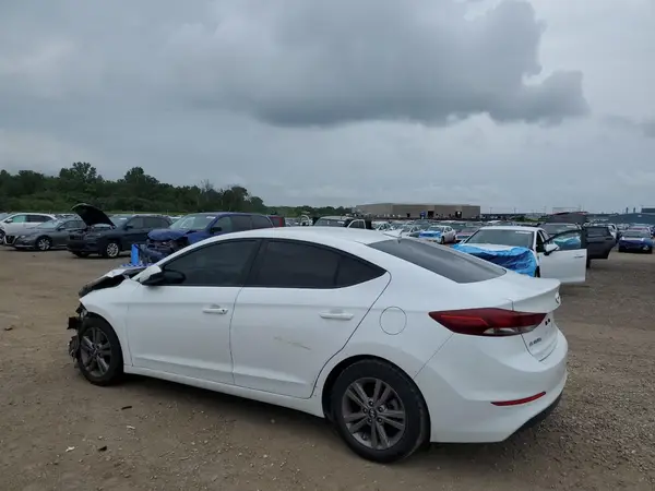 5NPD84LF9JH323226 2018 HYUNDAI ELANTRA - Image 2