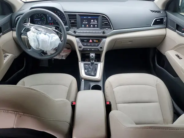 5NPD84LF9JH323226 2018 HYUNDAI ELANTRA - Image 8