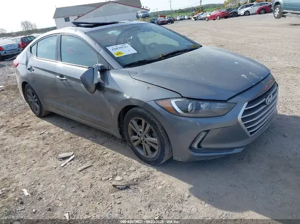 5NPD84LF9JH323520 2018 HYUNDAI ELANTRA - Image 1