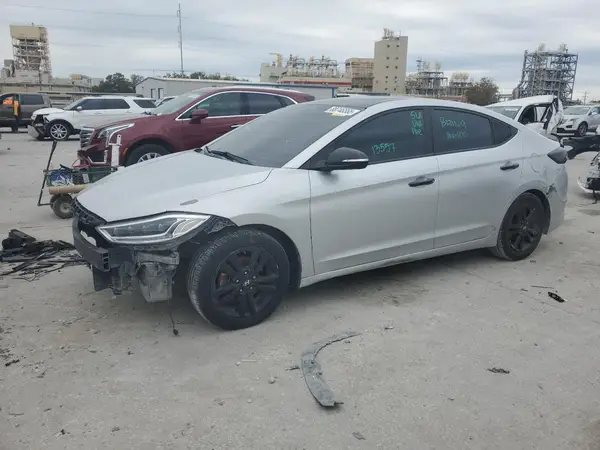 5NPD84LF9JH325008 2018 HYUNDAI ELANTRA - Image 1
