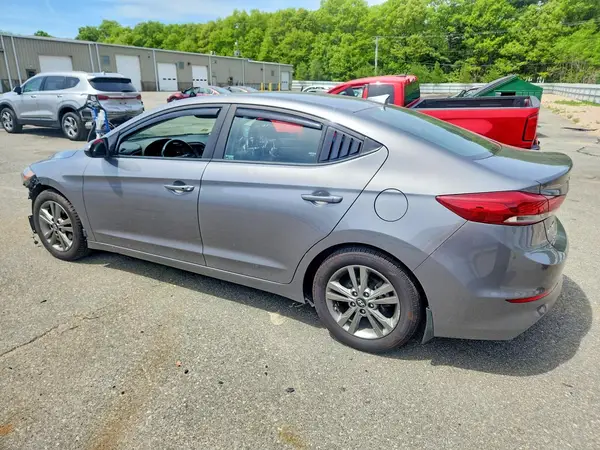 5NPD84LF9JH325851 2018 HYUNDAI ELANTRA - Image 2