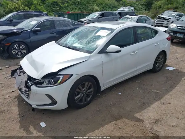 5NPD84LF9JH328538 2018 HYUNDAI ELANTRA - Image 2