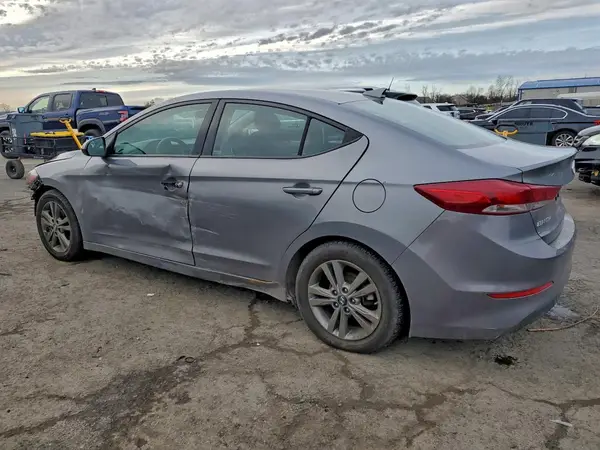 5NPD84LF9JH328605 2018 HYUNDAI ELANTRA - Image 2
