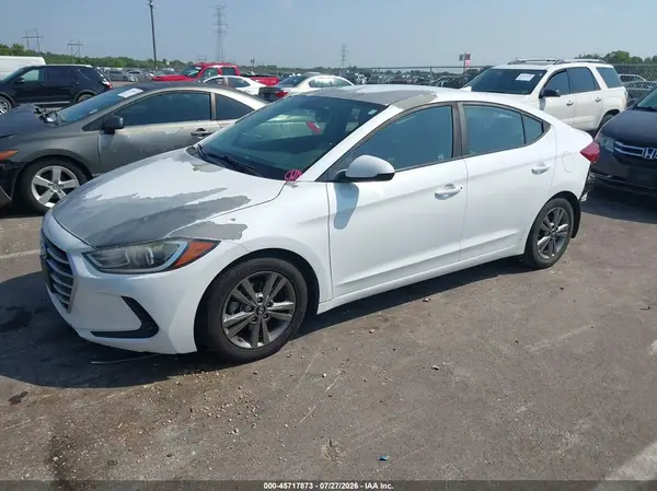 5NPD84LF9JH329379 2018 HYUNDAI ELANTRA - Image 2