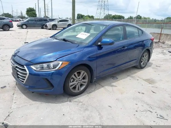 5NPD84LF9JH330516 2018 HYUNDAI ELANTRA - Image 2